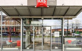 Ibis Hotel City  3*